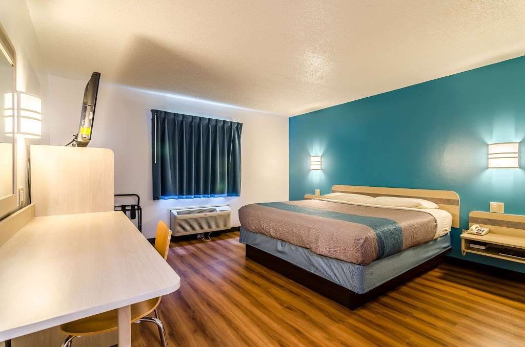 Motel 6 Gordonville | 2959 Lincoln Hwy E, Gordonville, PA 17529, USA | Phone: (717) 687-3880