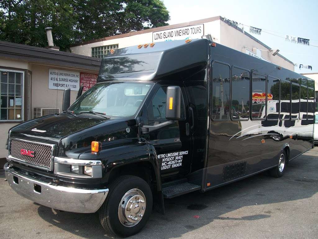 Long Island Party Bus | 31 W 3rd St, Freeport, NY 11520, USA | Phone: (516) 546-6287