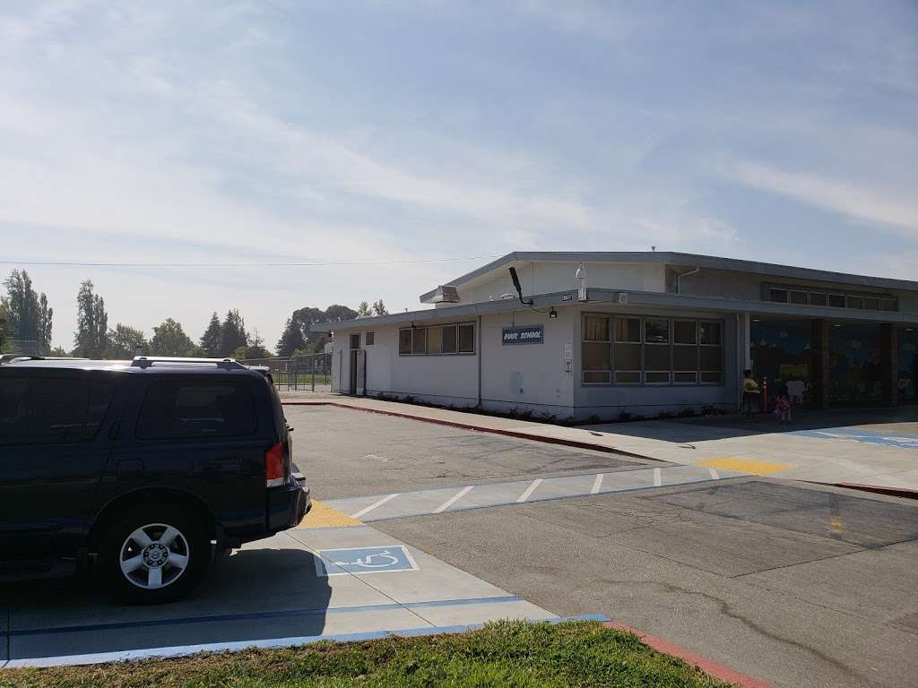 Ruus Elementary School | 28027 Dickens Ave, Hayward, CA 94544, USA | Phone: (510) 723-3885