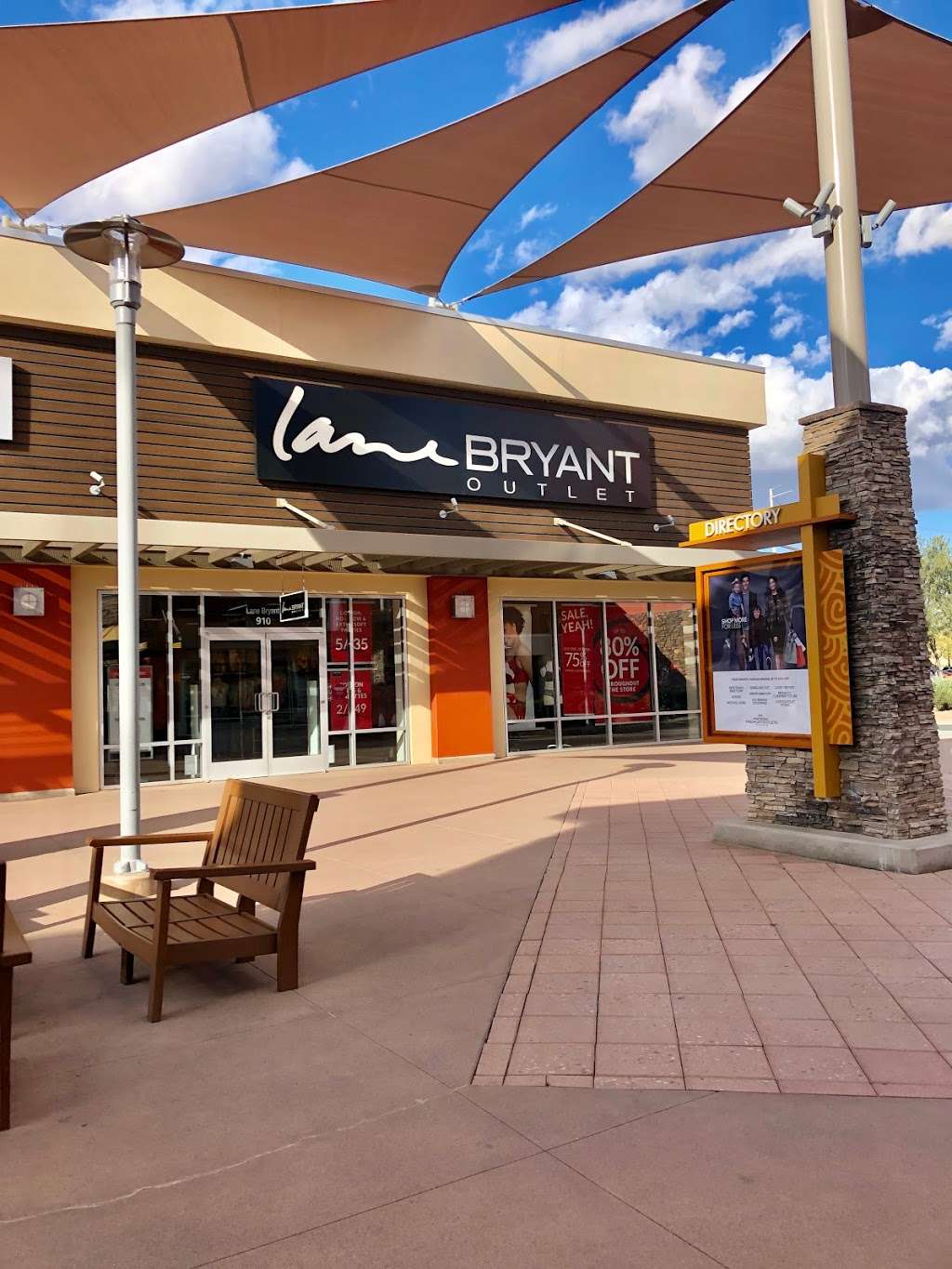 Lane Bryant Outlet | 4976 Premium Outlets Way #910, Chandler, AZ 85226, USA | Phone: (480) 426-7151
