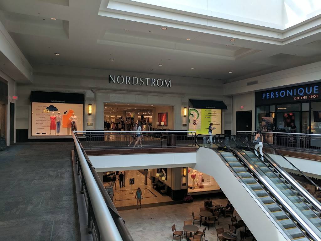 Nordstrom Barton Creek Square | 2901 S Capital of Texas Hwy S, Austin, TX 78746 | Phone: (512) 691-3500