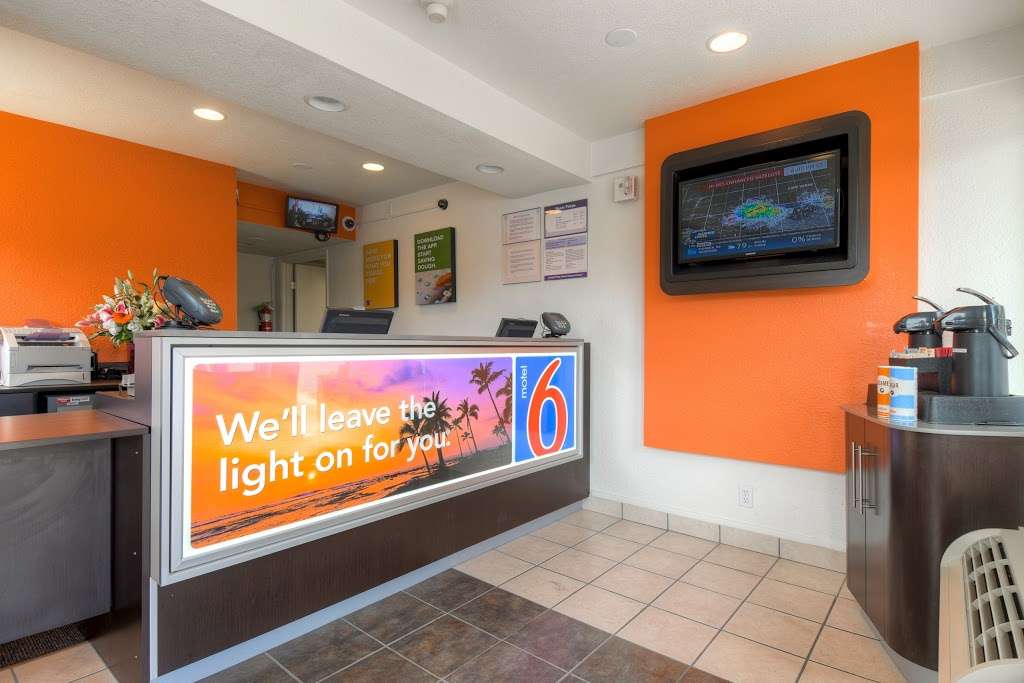 Motel 6 Costa Mesa | 1441 Gisler Ave, Costa Mesa, CA 92626 | Phone: (714) 957-3063