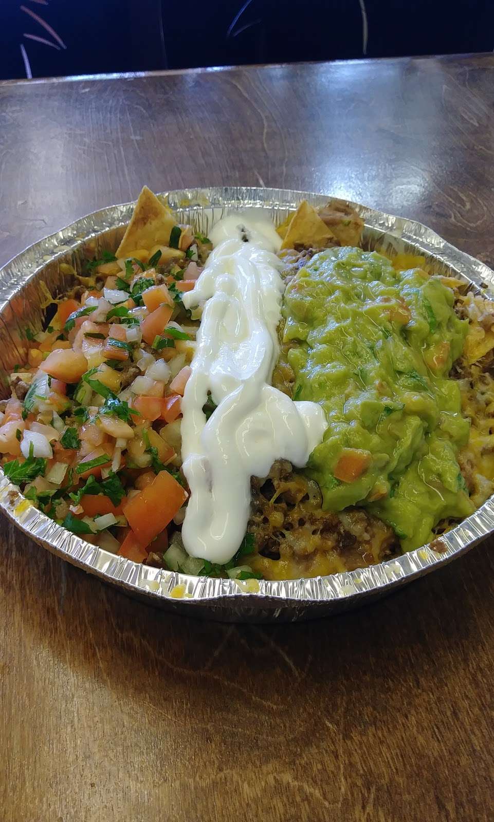 Burrito Track | 10027 Mills Ave, Whittier, CA 90604 | Phone: (562) 696-3682