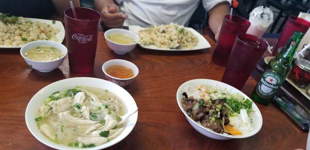 Pho Paradise Restaurant | 1848 N First St, Fresno, CA 93703, USA | Phone: (559) 264-9025