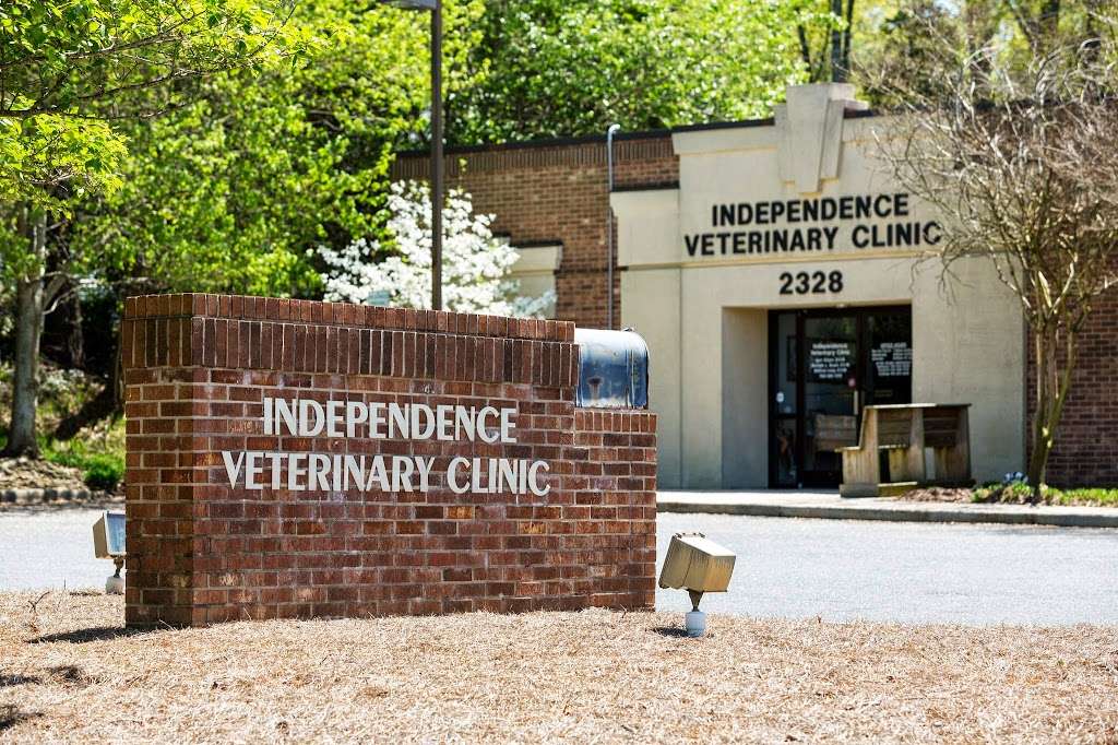 Independence Veterinary Clinic | 2328 Crownpoint Executive Dr, Charlotte, NC 28227, USA | Phone: (704) 841-1313