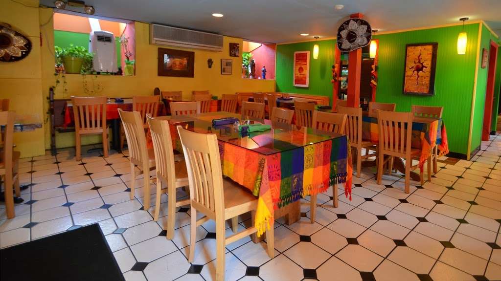 Cocina Del Sol | 1250, 10 Bridge St #2, Frenchtown, NJ 08825 | Phone: (908) 996-0900