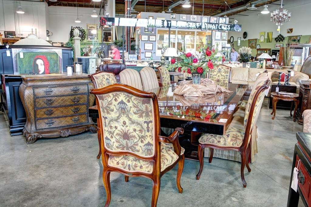 Home Consignment Center - Calabasas | 26767 Agoura Rd, Calabasas, CA 91302 | Phone: (818) 880-8331