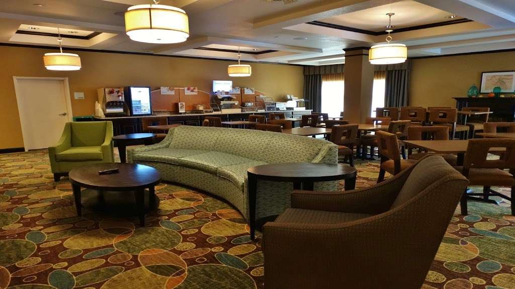 Holiday Inn Express & Suites Montgomery | 2105 NY-208, Montgomery, NY 12549 | Phone: (845) 457-7373