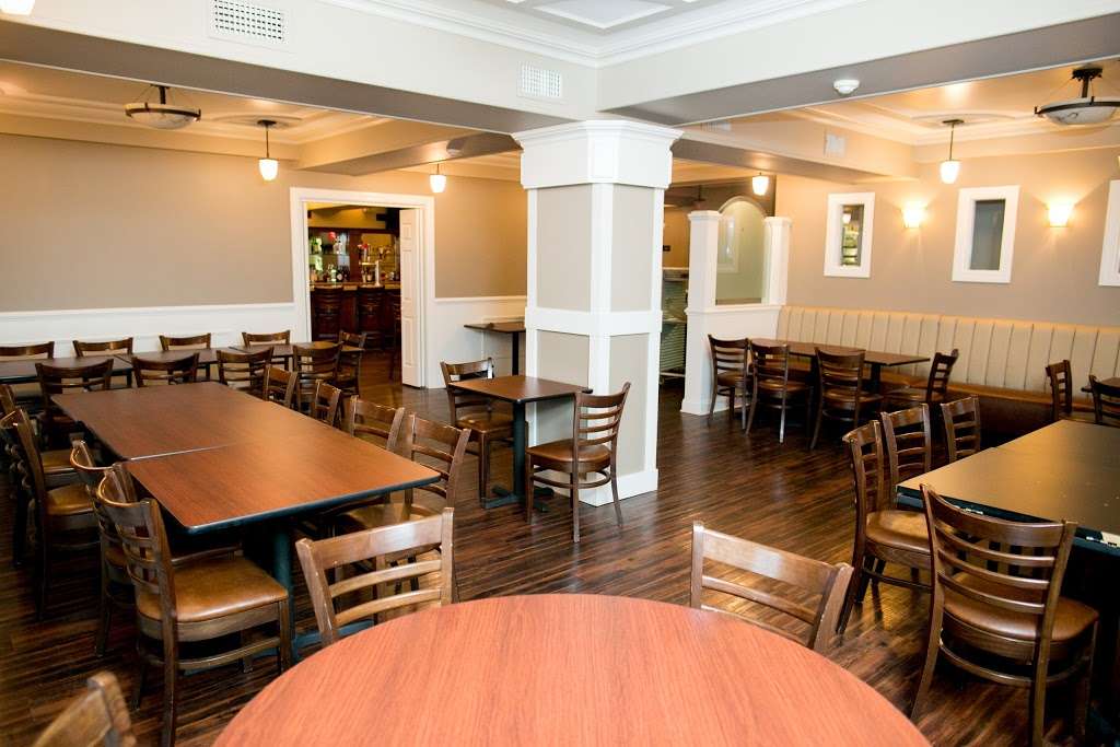 Crossed Keys Inn | 136 Main St, Andover, NJ 07821, USA | Phone: (973) 786-0251