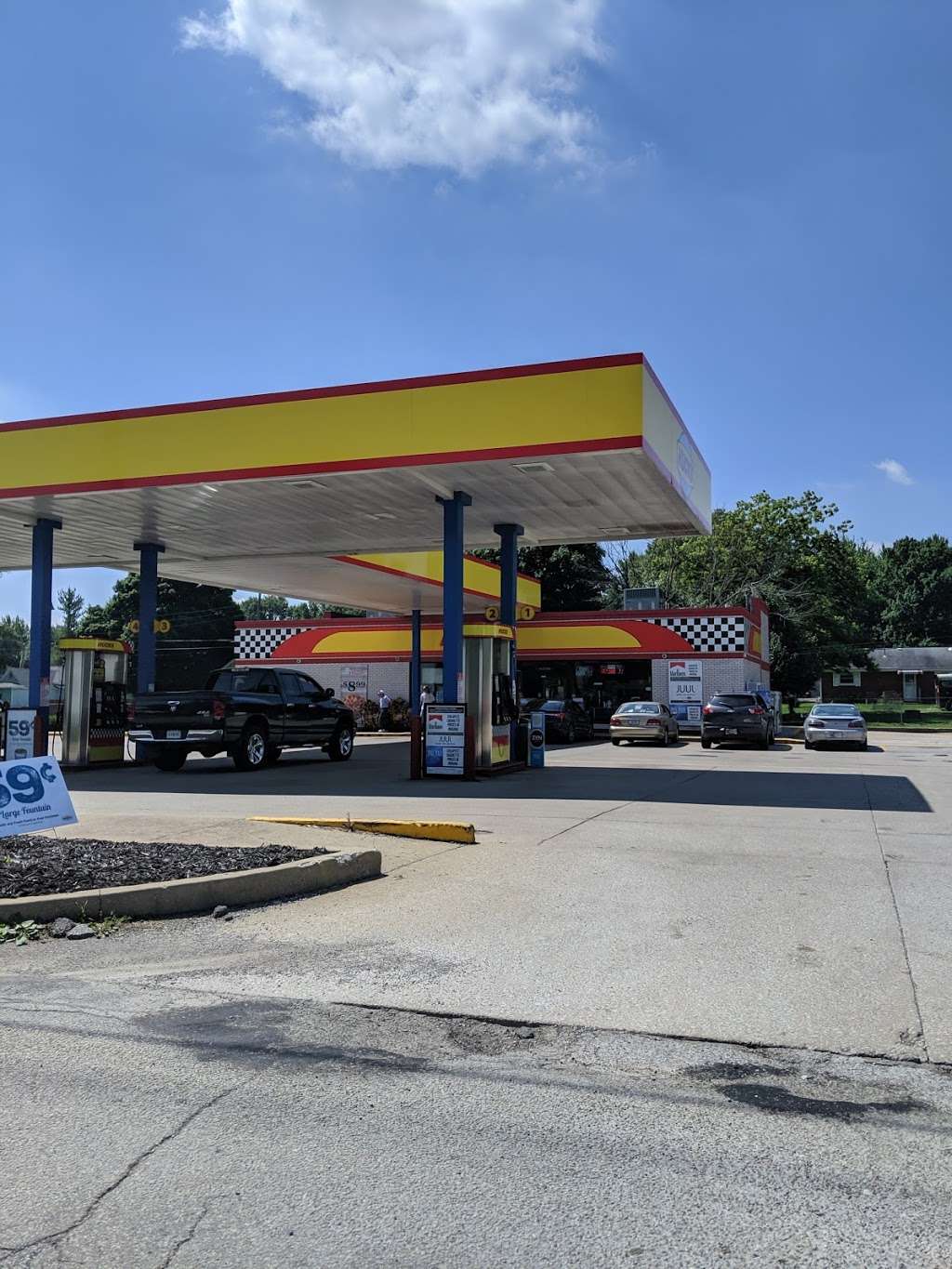 Hucks Food and Fuel | 515 W Main St, Greentown, IN 46936, USA | Phone: (765) 628-3543