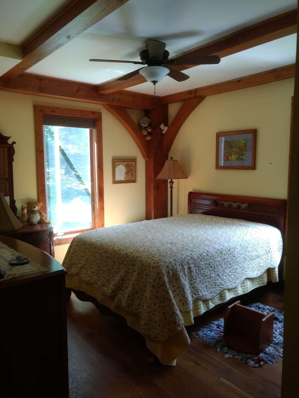 Bear Feet Retreat | 1857, 13291 Appalachian Ln, Purcellville, VA 20132, USA