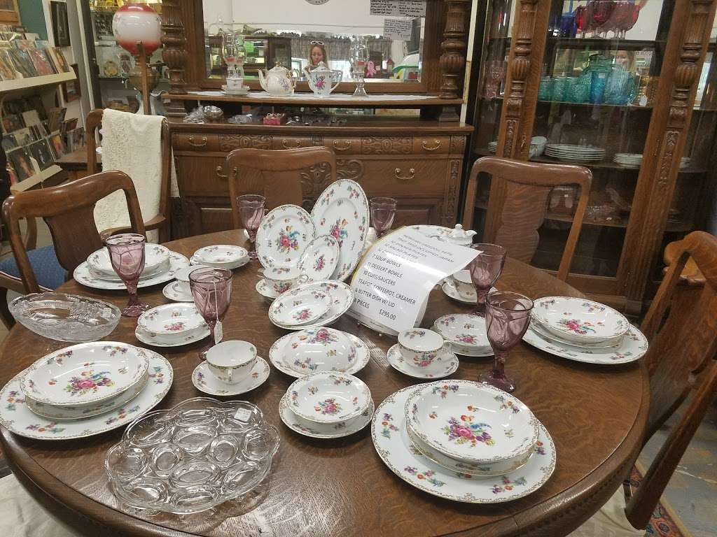 Second Time Around Antiques | 151 S Will Rd, Braidwood, IL 60408, USA | Phone: (815) 458-2034