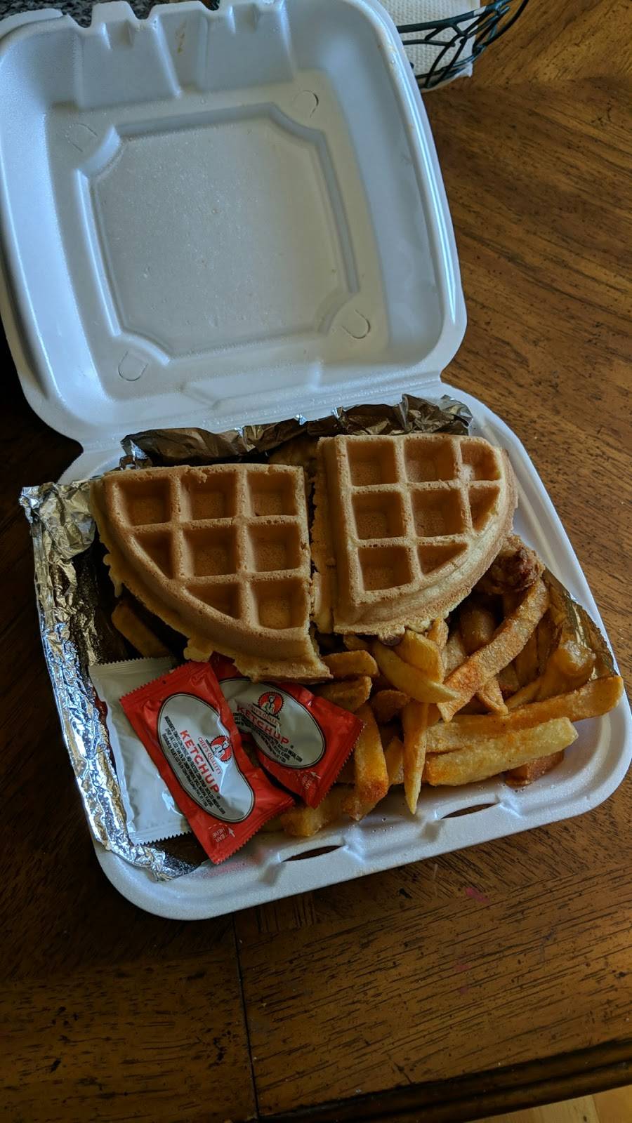 Dirty Bird Chicken N Waffles LLC | 6004 Buffalo Ave, Niagara Falls, NY 14304, USA | Phone: (716) 564-7161