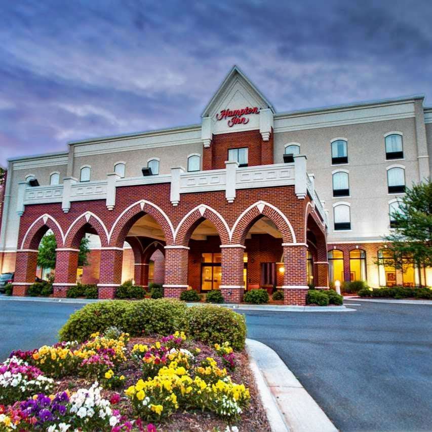 Hampton Inn Charlotte-Belmont @ Montcross | 820 Cecilia Alexander Dr, Belmont, NC 28012, USA | Phone: (704) 825-6100