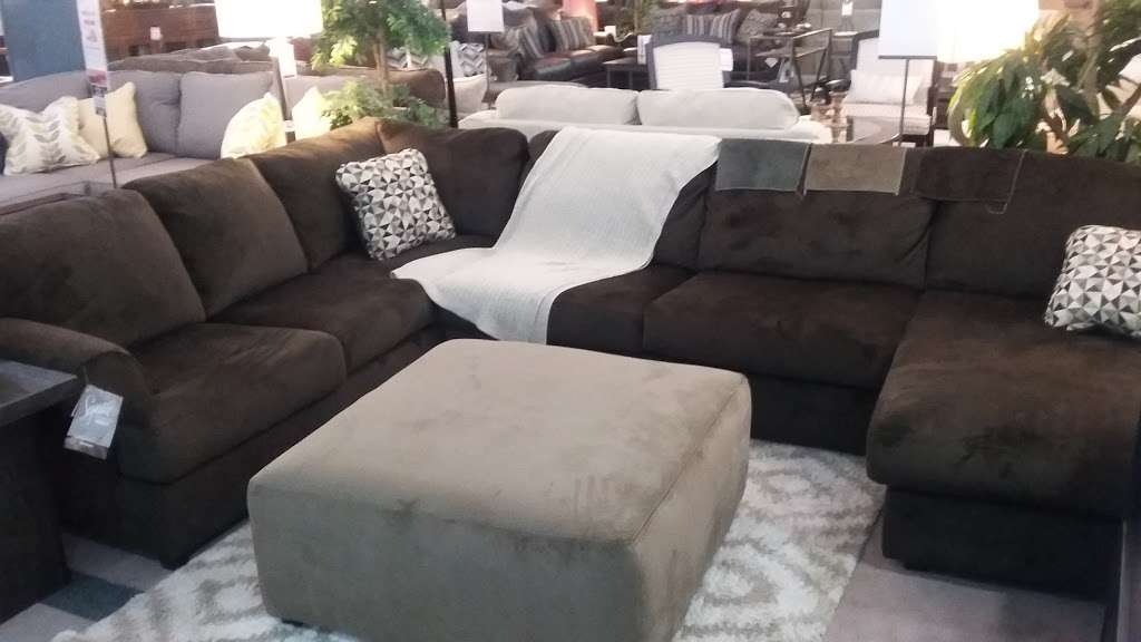 Furniture Town | 16525 North Fwy, Houston, TX 77090, USA | Phone: (281) 397-9600