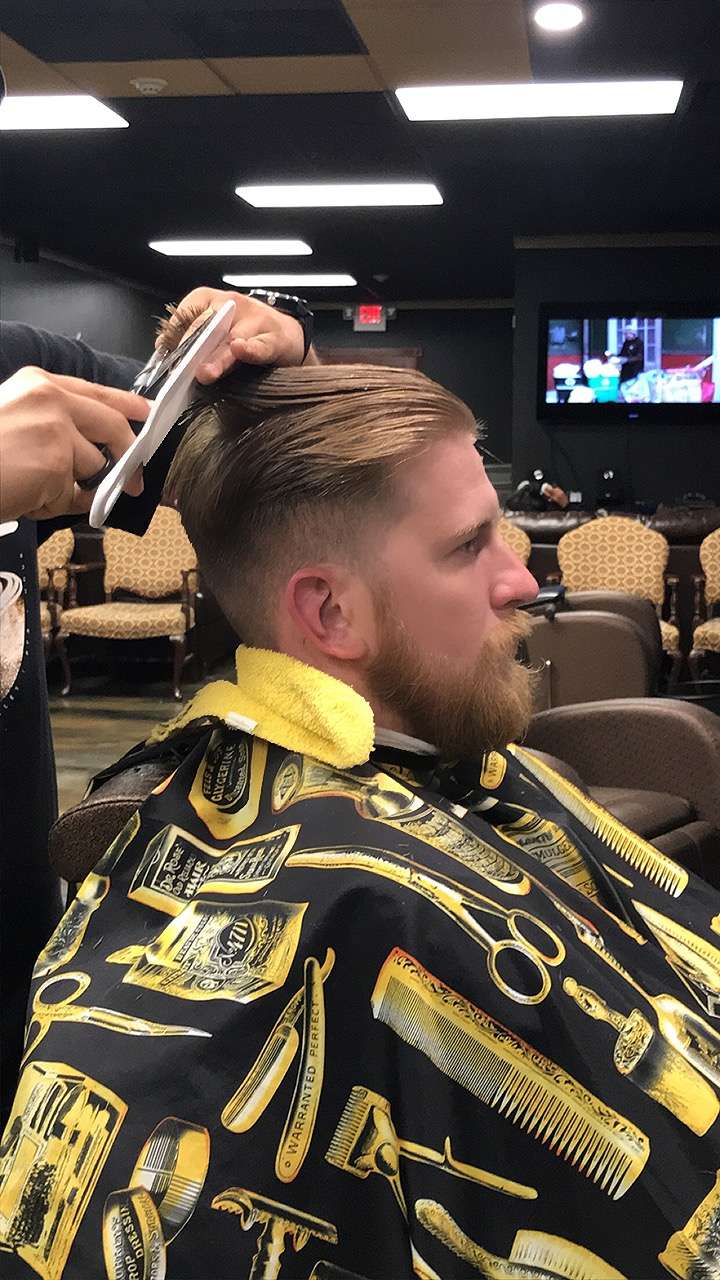 The Throne Barbershop | 649 Railroad Ave, Round Lake, IL 60073, USA | Phone: (224) 338-0377