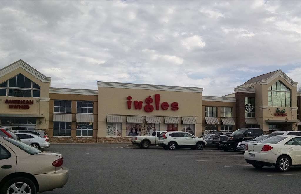 Ingles opens Lincolnton location, Top