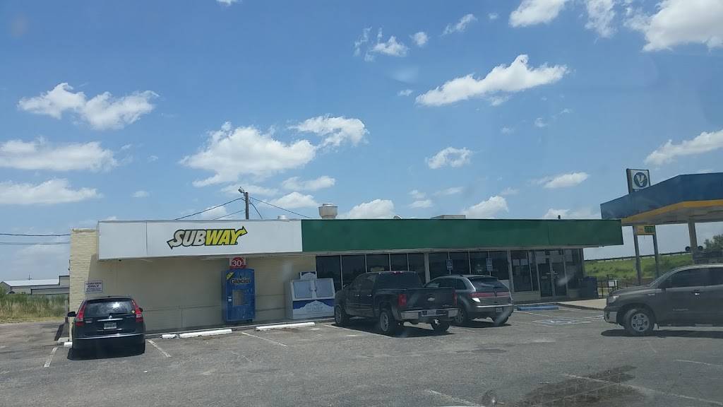 Subway | 701 Dowden Rd, Wolfforth, TX 79382 | Phone: (806) 866-4947