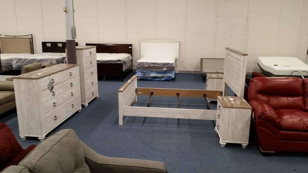 Comptons Furniture and More | 718 Wollard Blvd, Richmond, MO 64085 | Phone: (816) 776-2311