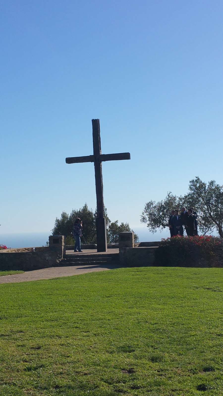 Father Serra Cross | 350 Summit Dr, Ventura, CA 93001, USA