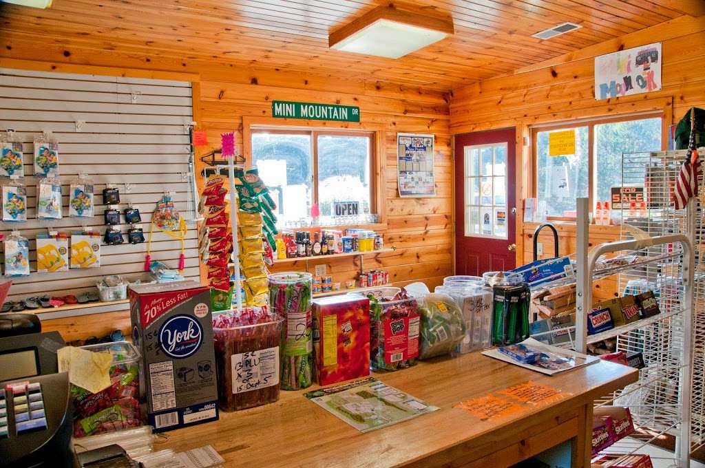 Mini Mountain Campground | 32351 IN-2, New Carlisle, IN 46552, USA | Phone: (574) 340-9923