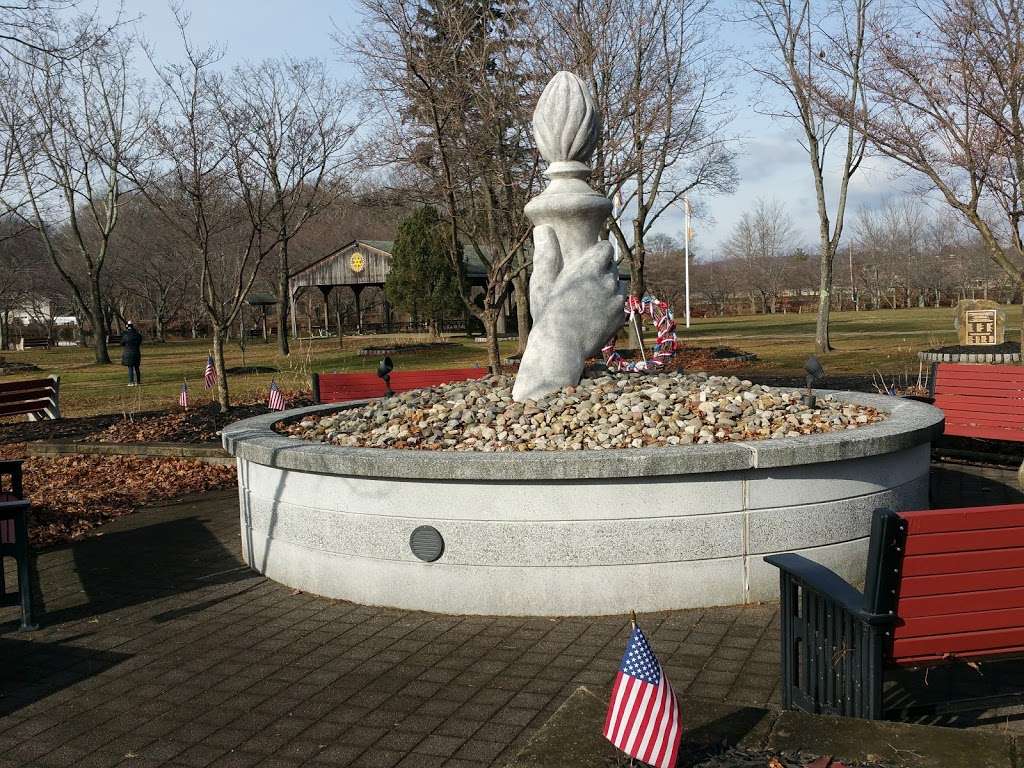 Roxbury Veterans Memorial | Horseshoe Lake Baseball Field, Eyland Ave, Succasunna, NJ 07876