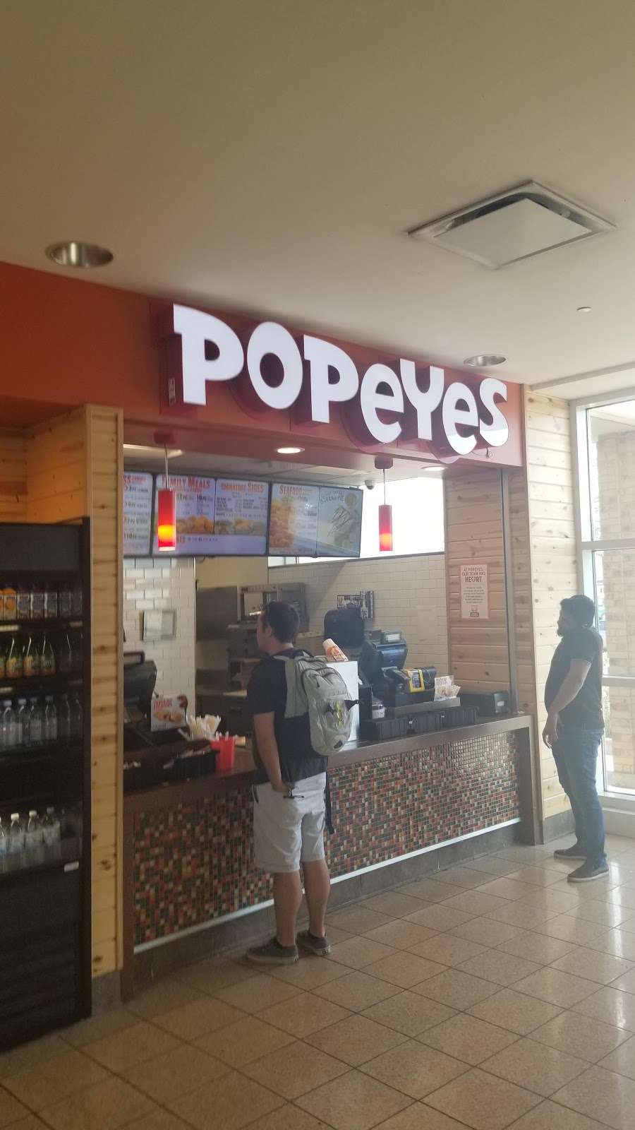 Popeyes | 2502 Pearl St, Food Court Space #113, A, Belvidere, IL 61008, USA