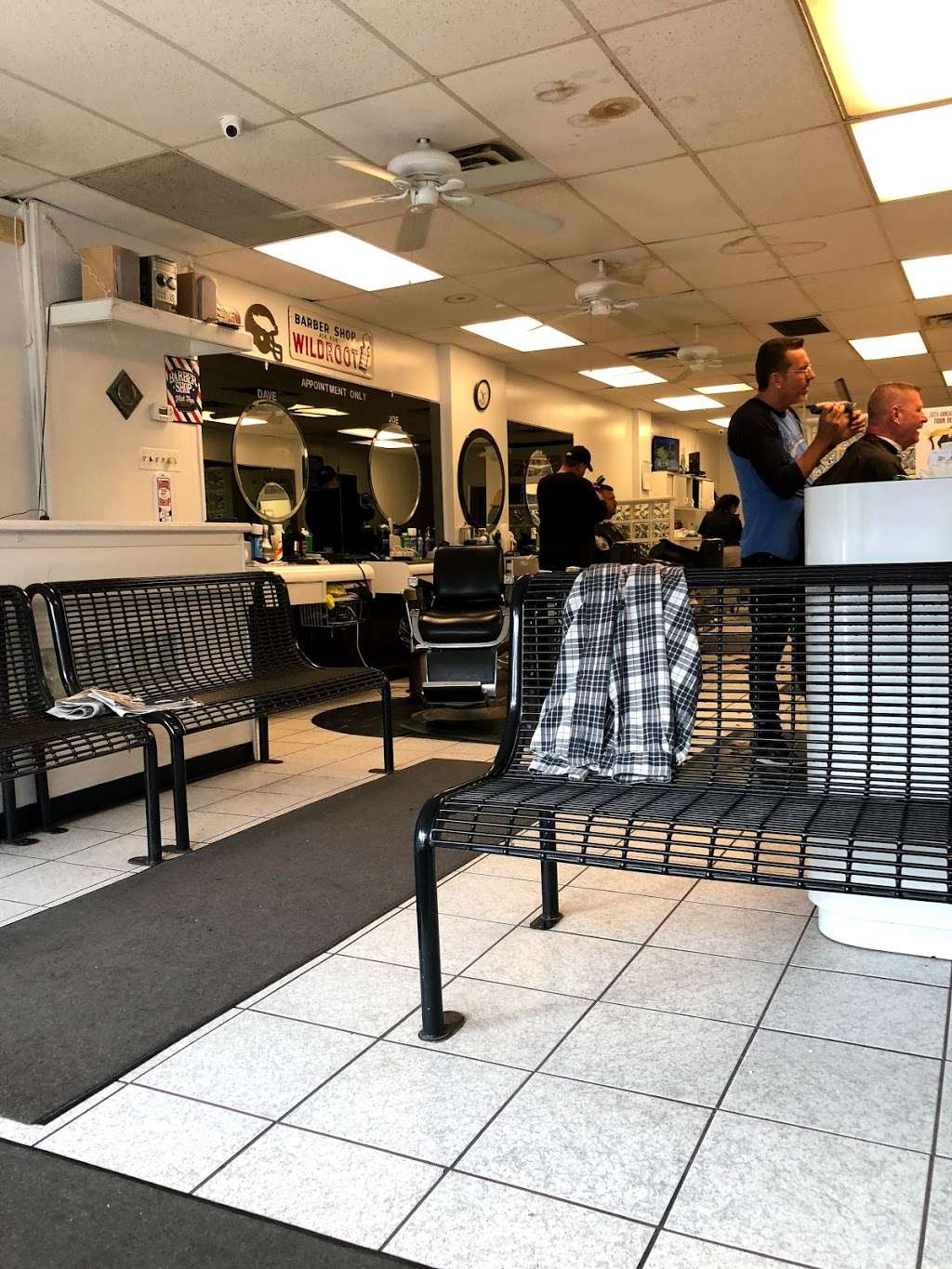 Bladz Barber Shop and Hair Salon | 4017 Fairdale Rd, Philadelphia, PA 19154, USA | Phone: (215) 281-2883