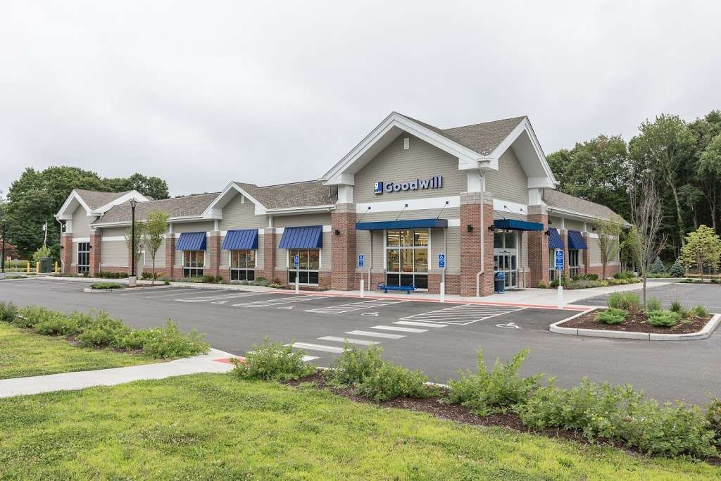 Goodwill Monroe Store & Donation Station | 252 Monroe Turnpike, Monroe, CT 06468, USA | Phone: (203) 445-0884