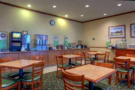 Country Inn & Suites by Radisson, Winchester, VA | 141 Kernstown Commons Blvd, Winchester, VA 22602 | Phone: (540) 869-7657