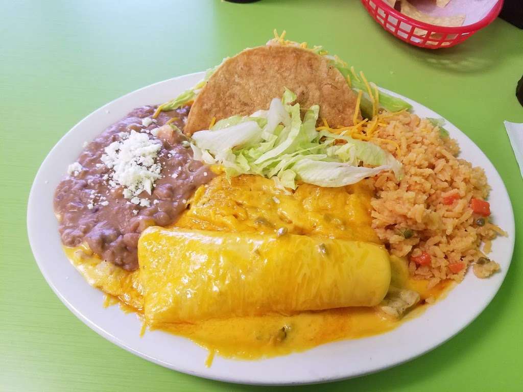 Chilos Taqueria | Houston, TX 77089, USA | Phone: (832) 288-2386