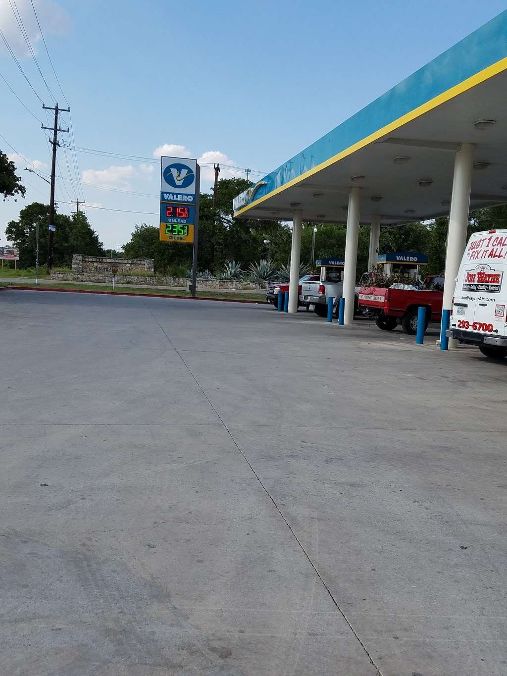 Valero | 3702 Waterwood Pass Dr, Elmendorf, TX 78112, USA | Phone: (210) 626-3702