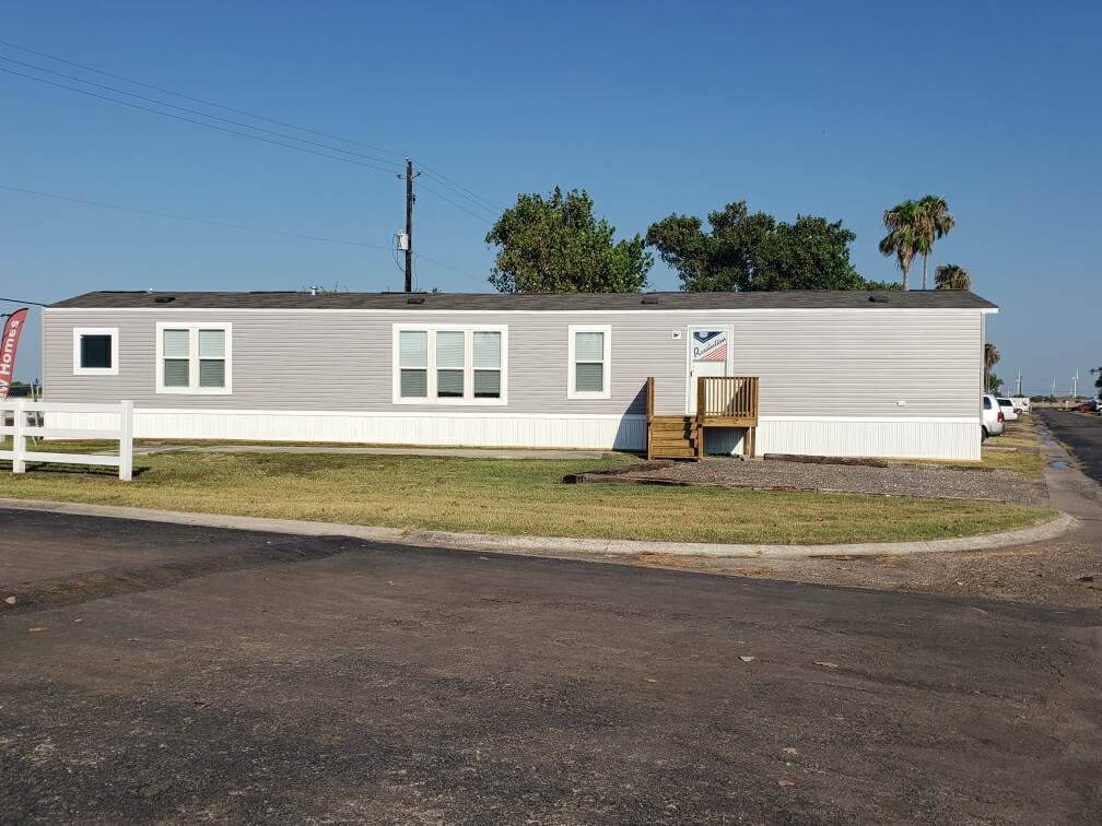 Portland Mobile Home & RV Park | 6736 Co Rd 2004, Portland, TX 78374, USA | Phone: (361) 589-9563