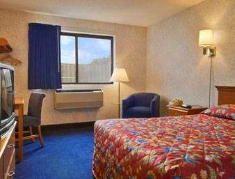 Super 8 by Wyndham Montgomery Maybrook | 207 Montgomery Rd, Montgomery, NY 12549 | Phone: (845) 244-0215