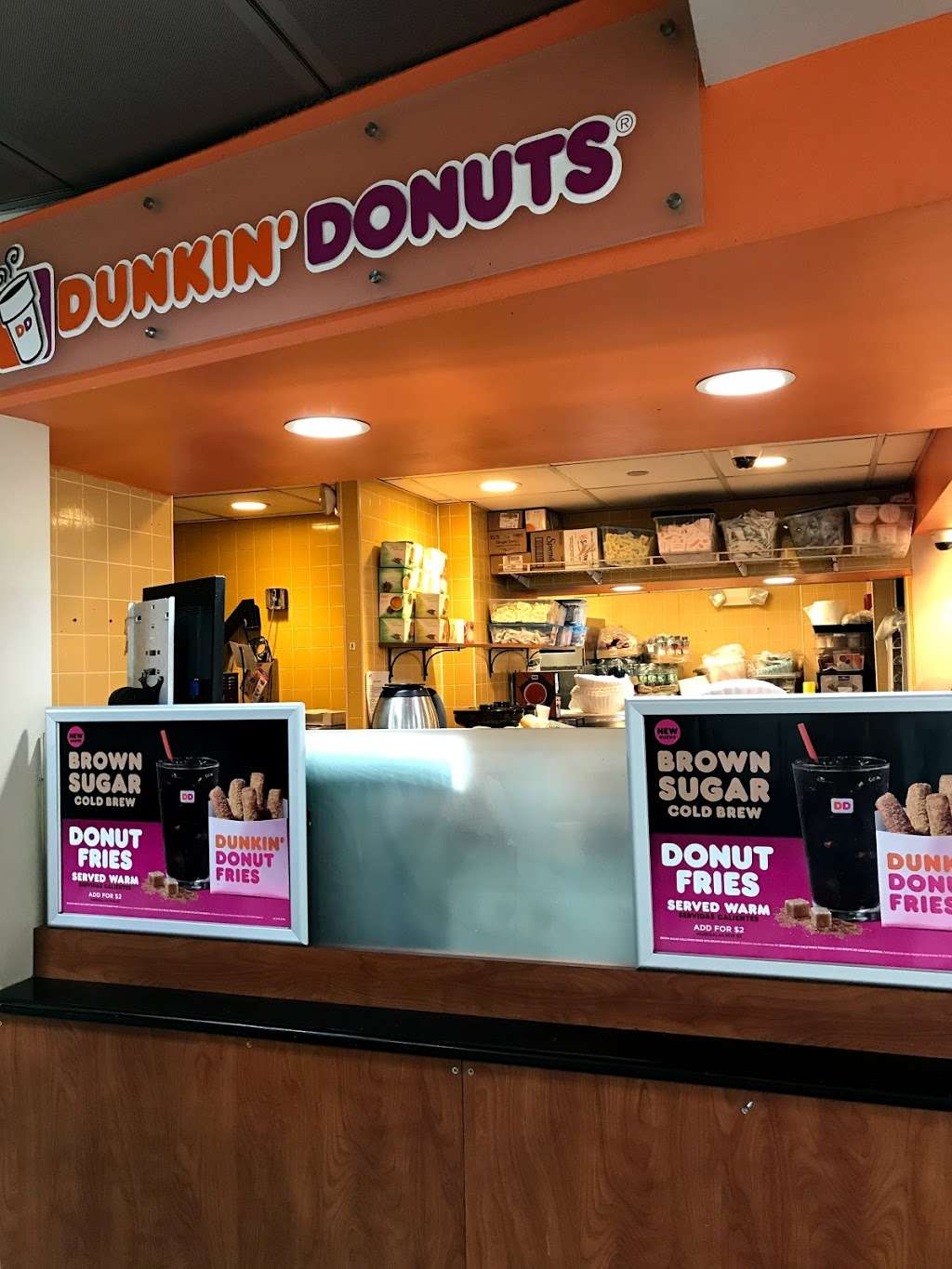 Dunkin Donuts | 1 Harborside Dr, Boston, MA 02128, USA