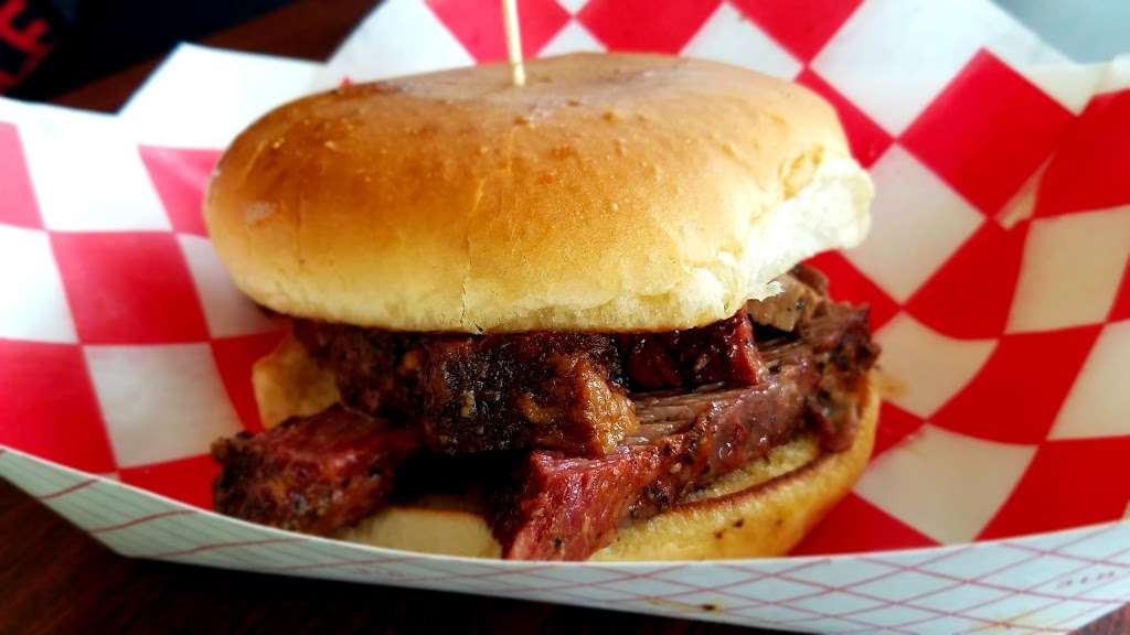 Uncle Bobs BBQ on The Lake | 13988 Calvary Rd, Willis, TX 77318, USA | Phone: (936) 890-7022