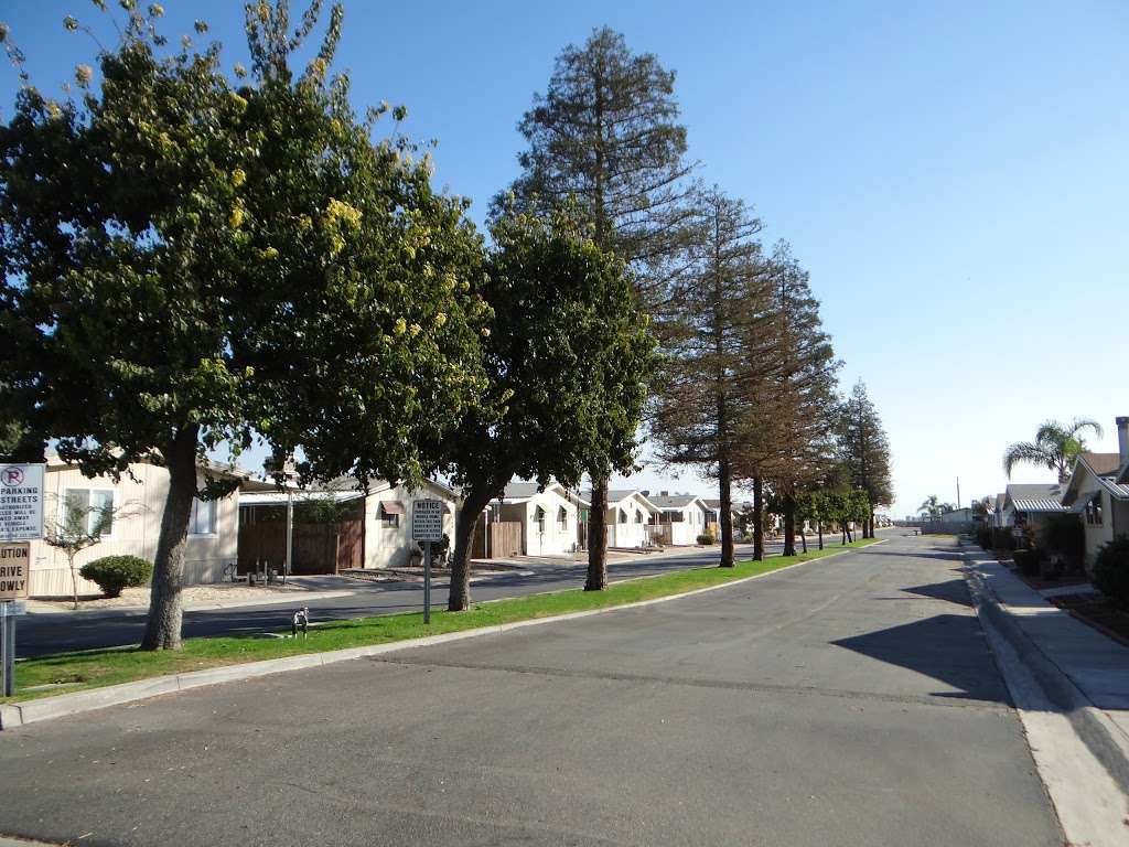 Southland Mobile Home Park | 1301 Taft Hwy, Bakersfield, CA 93307, USA | Phone: (661) 834-9135