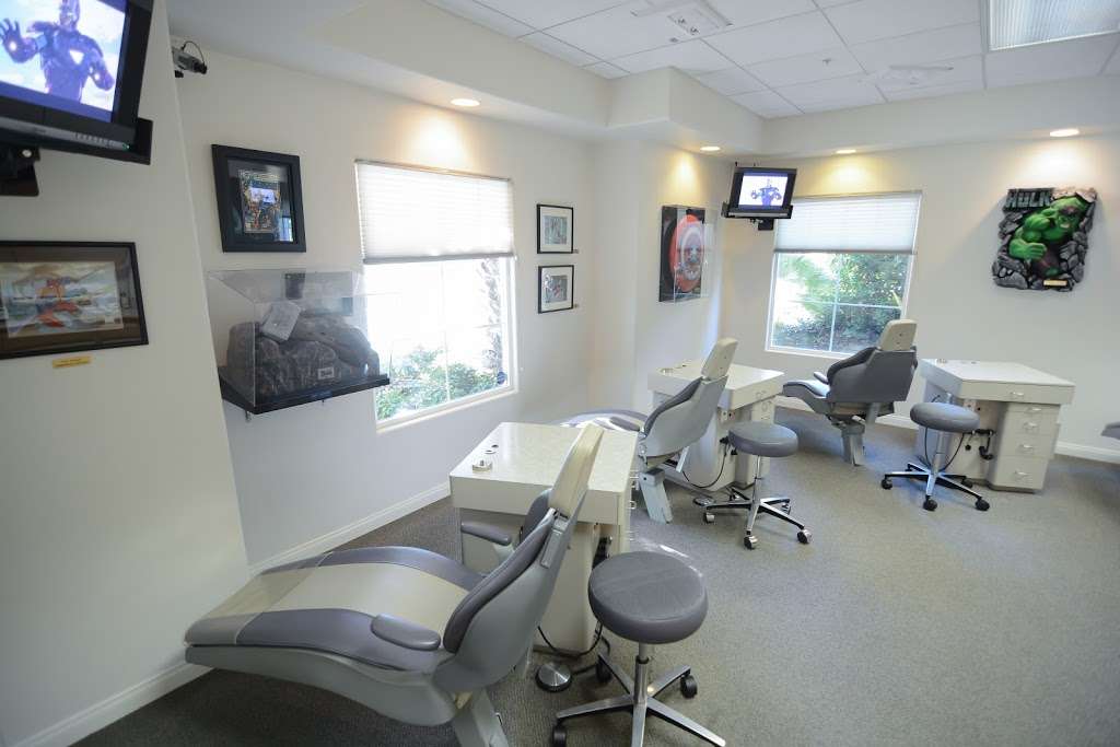 Hennes Orthodontics | 1950 Shadowridge Dr Suite A, Vista, CA 92081, USA | Phone: (760) 598-1707