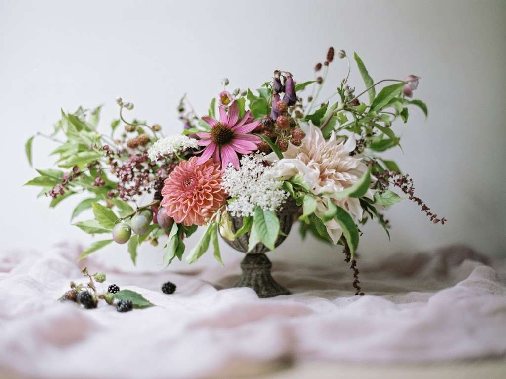 The Cadogan Flower Company / East Grinstead Florist / Wedding Fl | Bluebell Gate, Greenhurst Dr, East Grinstead RH19 3NE, UK