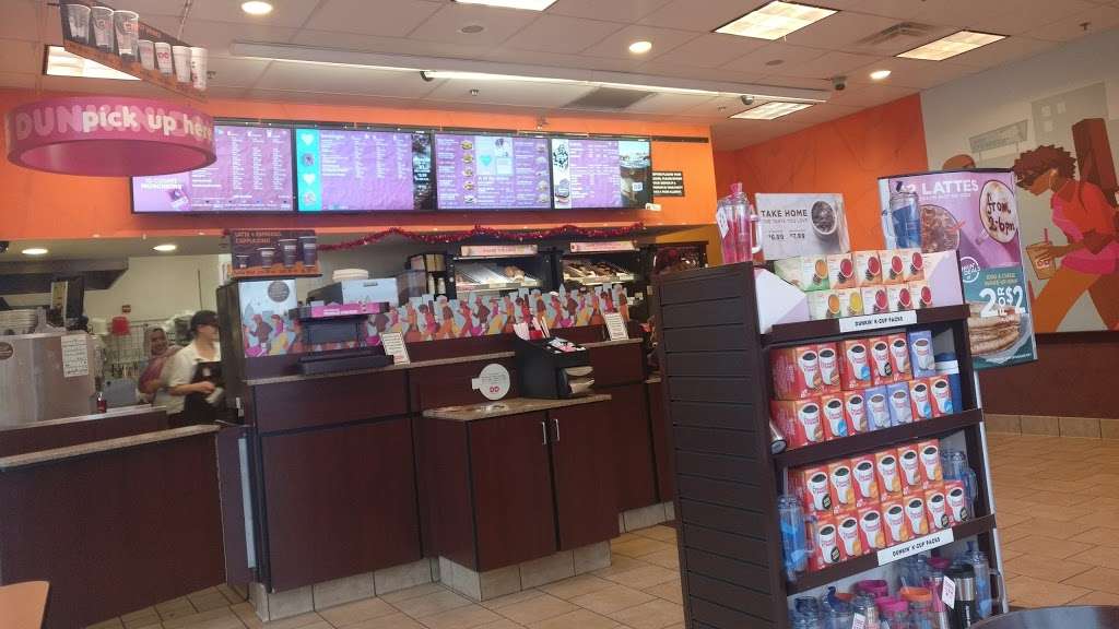 Dunkin Donuts | 7901 Stonewall Shops Square A-1, Gainesville, VA 20155, USA | Phone: (703) 239-3913