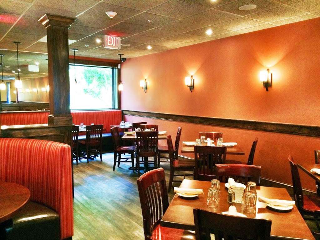Mother Annas Restaurant and Bar | 46 Columbia Rd, Pembroke, MA 02359, USA | Phone: (781) 924-1955