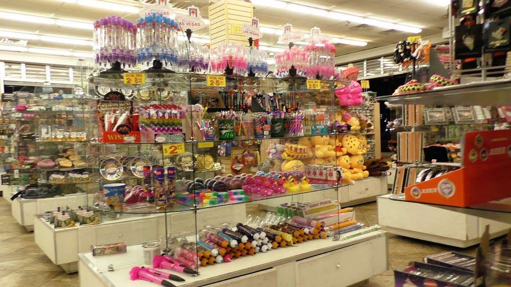 Mini-Mart Souvenirs | Las Vegas, NV 89109, USA