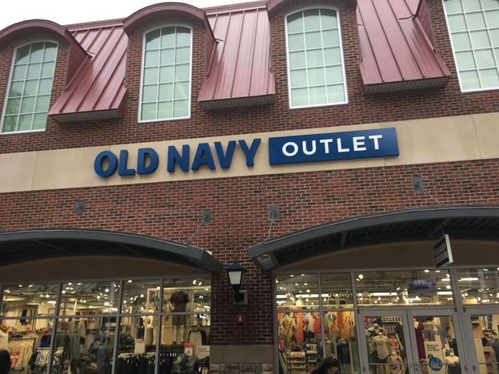 Old Navy Outlet | 80 Premium Outlets Blvd SUITE #377, Merrimack, NH 03054, USA | Phone: (603) 423-0220