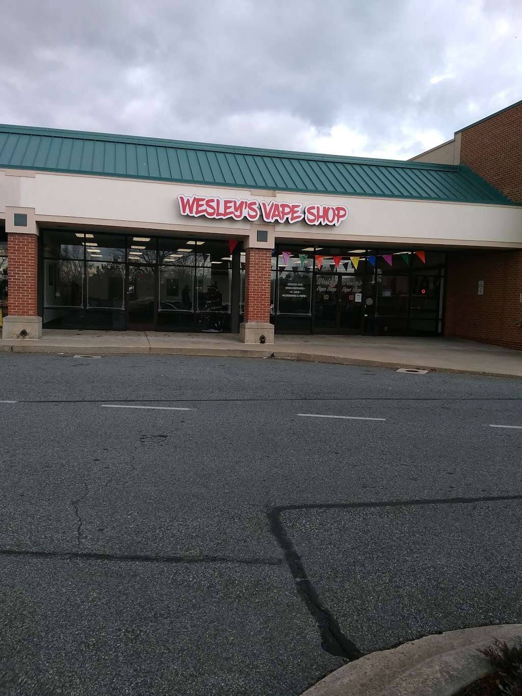 Wesleys Vape Shop | 999 E Pulaski Hwy, Elkton, MD 21921, USA | Phone: (410) 398-0100