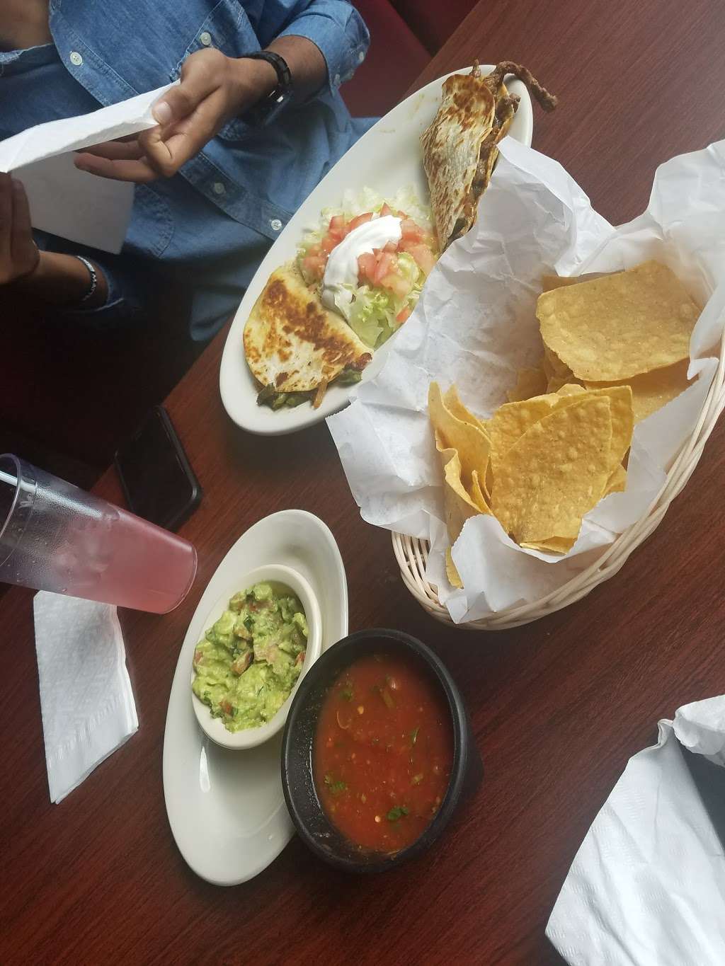 La Cantina Mexican Restaurant | 5450 E Fall Creek Pkwy N Dr, Indianapolis, IN 46226, USA | Phone: (317) 546-3508