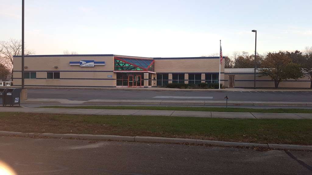 United States Postal Service | 205 W Washington St, Knox, IN 46534, USA | Phone: (800) 275-8777