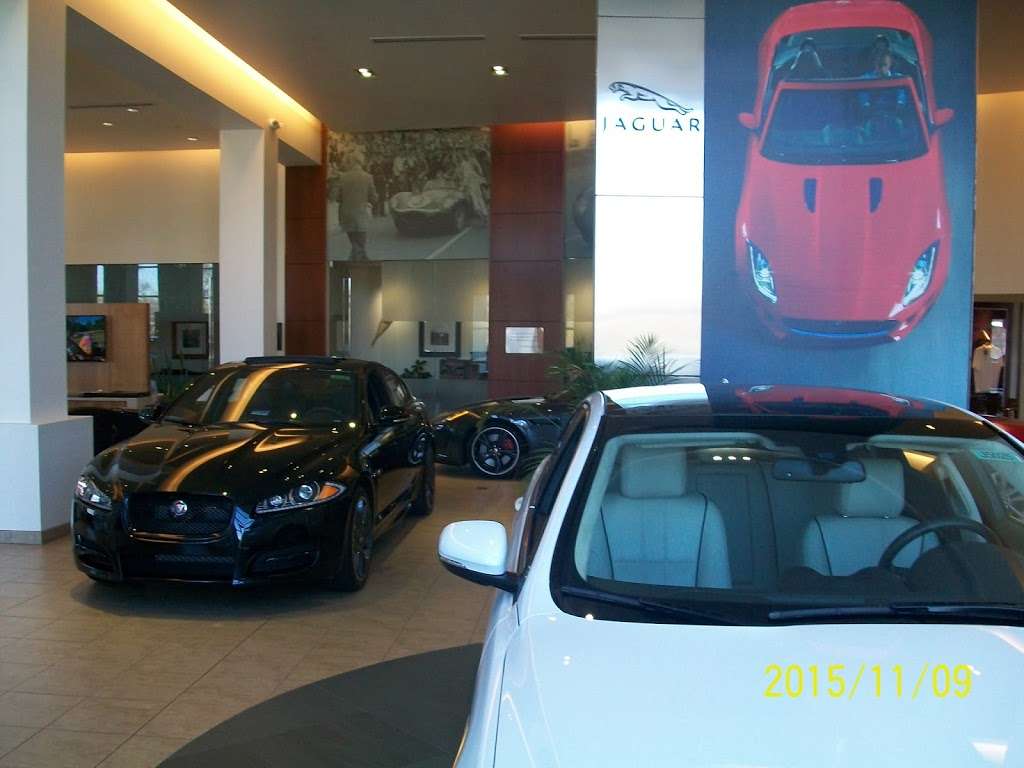 Jaguar Waukesha | 1901 E Moreland Blvd, Waukesha, WI 53186, USA | Phone: (262) 970-5900