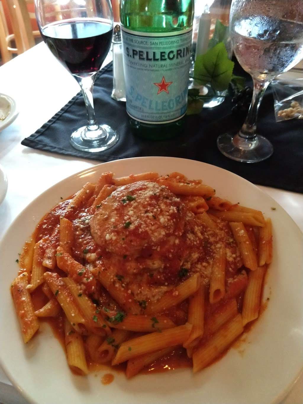 Cali Ristorante Italiano | 10 W Evergreen Pkwy, Elkhorn, WI 53121, USA | Phone: (262) 723-1430