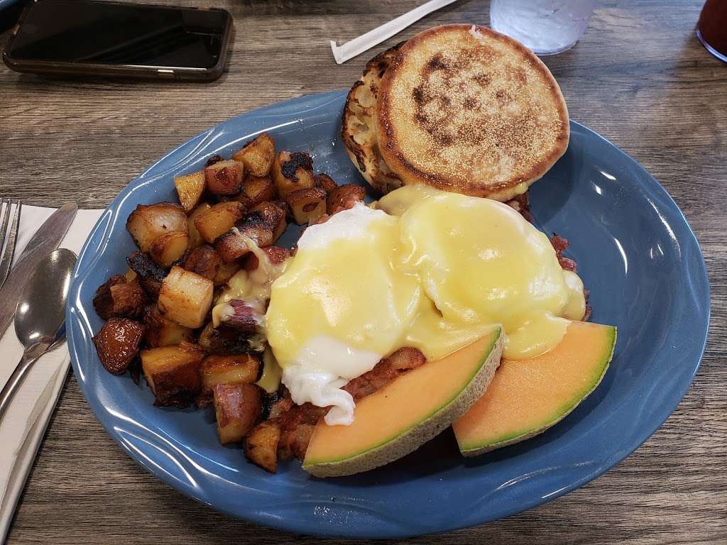 Eggs & Co. | 71 S Main St, Newtown, CT 06470, USA | Phone: (203) 491-2727