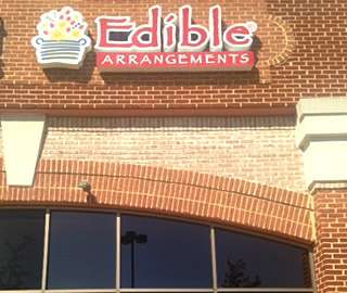 Edible Arrangements | 206 Village Center Drive, Lusby, MD 20657, USA | Phone: (410) 326-1300